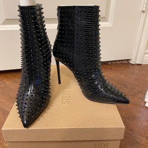 Steve Madden booties